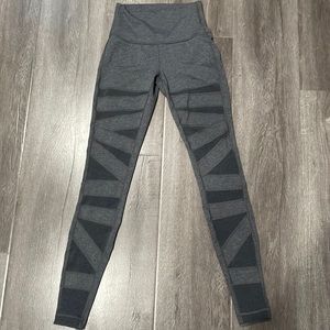 Lululemon grey leggings size 4